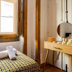 Bairro Alto Superior Two Bedroom Apartment By Les Deux Mariettes